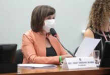 “Exigimos o cumprimento da lei”, afirma deputada Professora Dorinha sobre a garantia do reajuste do piso do magistério