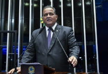 Gomes é aguardado em Brasília para traçar a estratégia do governo Bolsonaro para o ano no Parlamento