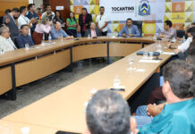 Governo do Tocantins anuncia pagamento de R$ 46,6 milhões de progressões a professores da educação básica e libera mais R$ 6 milhões em investimentos para educação de 11 municípios