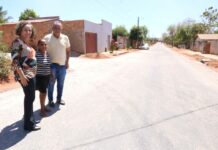 Prefeita Josi Nunes visita obras de pavimentação no setor Vale do Sol