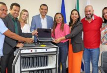 Governo do Tocantins entrega 735 computadores que vão beneficiar 1.859 estudantes em 20 escolas estaduais