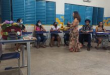 Roda Poética do Colégio Estadual São José, em Palmas, busca fomentar o senso crítico dos leitores