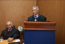 Conselheiro Napoleão Luz destaca desafios à frente do TCE e lança e-book com resultados