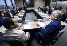 Governador Wanderlei Barbosa busca recursos para construção de novos aeroportos em Gurupi e Araguatins