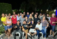 Músicos, artistas e empresários da músicas. se reuniram na noite dessa terça feira.