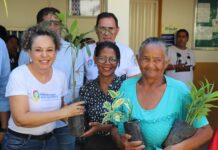 Moradores do setor Vila Nova receberam com entusiasmo as ações do projeto “ Prefeitura nos Bairros”