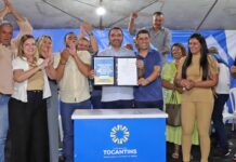 Governador Wanderlei Barbosa oficializa estadualização de estrada que liga Paranã ao estado de Goiás